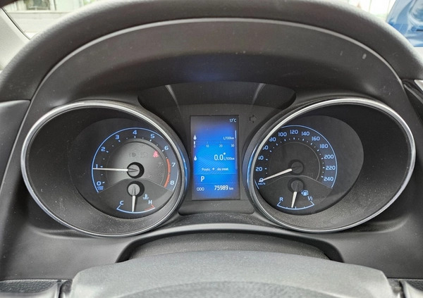 Toyota Auris cena 63500 przebieg: 76000, rok produkcji 2015 z Bodzentyn małe 232